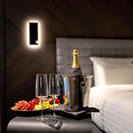 Hotel Pullman Old Town - Renovated 2025