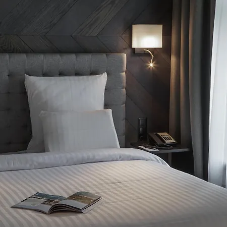 فندق Pullman Old Town - Renovated 2025 5*