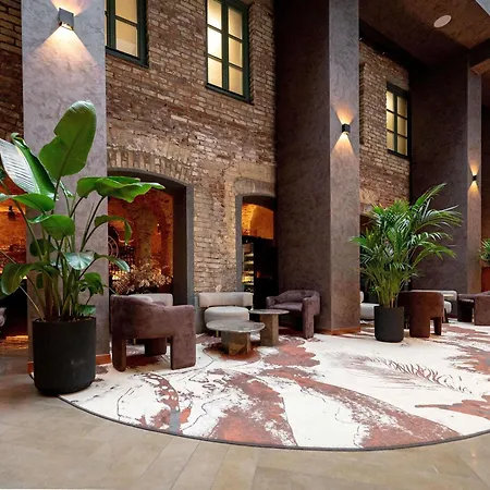 酒店 Pullman Old Town - Renovated 2025 5*