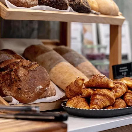 فندق Pullman Old Town - Renovated 2025 5*