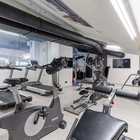 Pullman Old Town - Renovated 2025 فندق ريغا