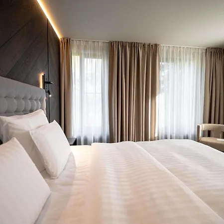 酒店 Pullman Old Town - Renovated 2025