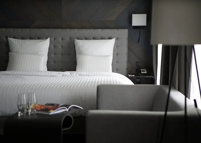 Pullman Old Town - Renovated 2025 Hotel