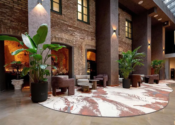 Hotel Pullman Old Town - Renovated 2025 5*