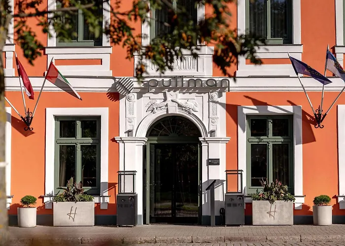 Pullman Old Town - Renovated 2025 Hotel