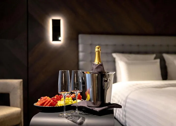 酒店 Pullman Old Town - Renovated 2025