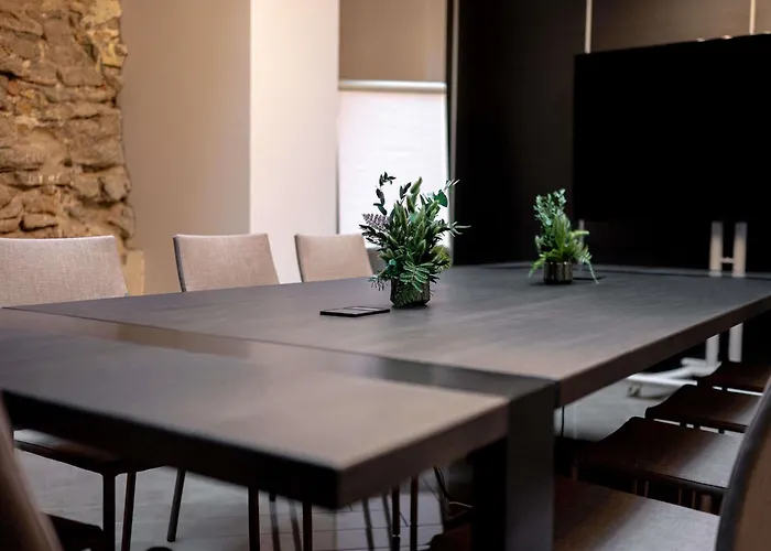 酒店 Pullman Old Town - Renovated 2025 5*