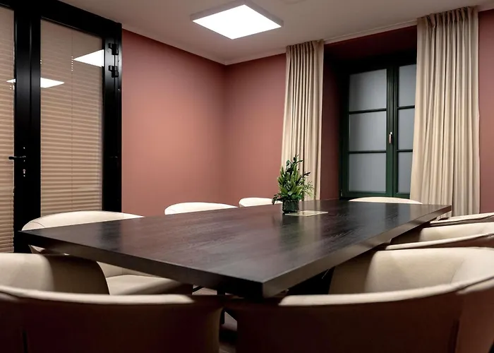 Pullman Old Town - Renovated 2025