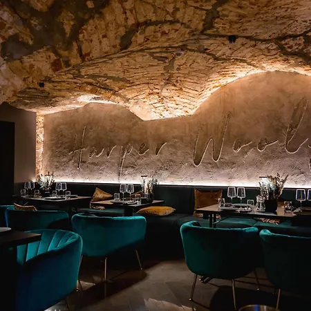 Pullman Old Town - Renovated 2025