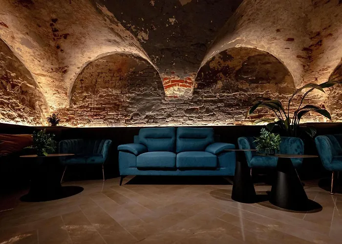 Pullman Old Town - Renovated 2025