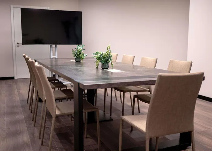 Pullman Old Town - Renovated 2025