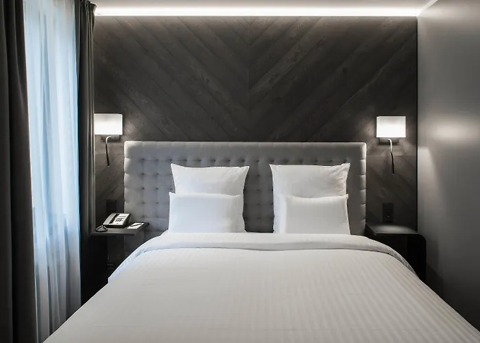 ホテル Pullman Old Town - Renovated 2025