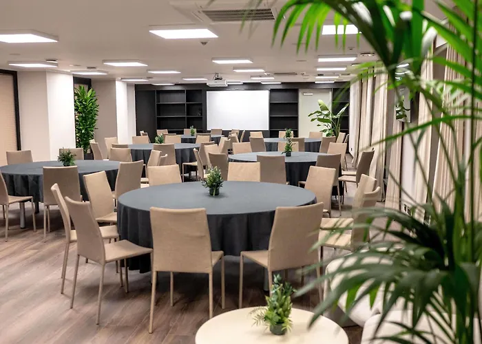 ホテル Pullman Old Town - Renovated 2025