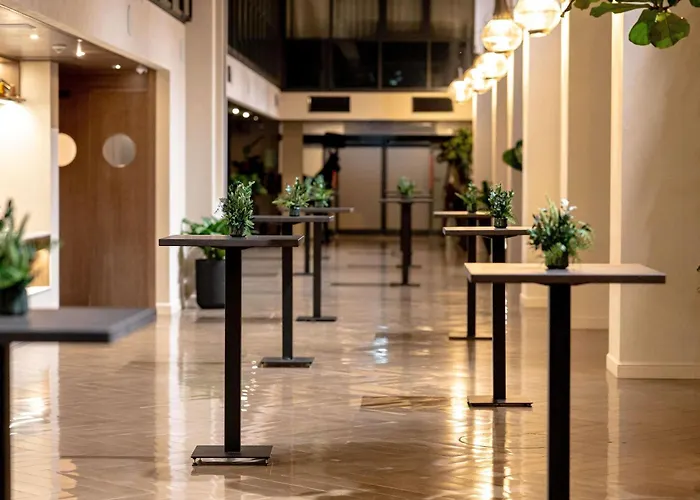 Pullman Old Town - Renovated 2025 ホテル 5*